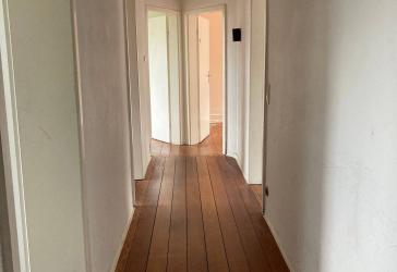 Helle 3Zi. Altbauwohnung mit Dielen, EBK, WG geeignet