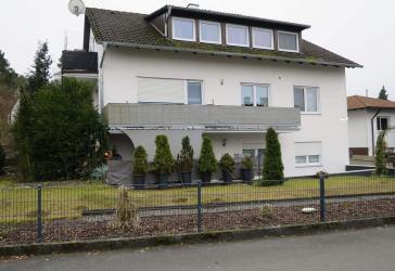 Sehr gepflegtes 3 Familienhaus