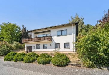 Charmantes freistehendes Einfamilienhaus mit großem Grundstück in ruhiger Lage - Hadamar