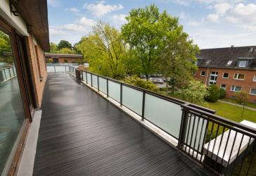 Familienfreundliches 4-Zimmer-Penthouse mit Tiefgaragenstellplatz
