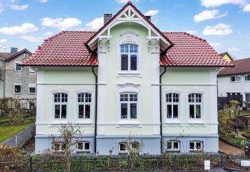 Viel Platz für die ganze Familie - Charmantes Einfamilienhaus mit Gartenidylle in Innenstadtlage von Detmold