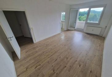 2 RW + Balkon + Badewanne + Ruhe