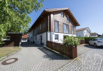 Seltene Gelegenheit: Drei Reihenhäuser eines exklusiven Vierer-Ensembles in Oberhaching