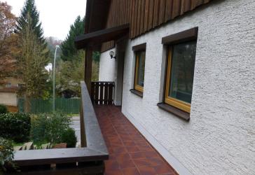 Zentrumsnahe 2,5-Zimmerwohnung mit Balkon und Einzelgarage