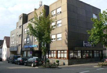 Leerstehendes Hotel wartet auf Wiederinbetriebnahme oder Umbau zu Wohnungen