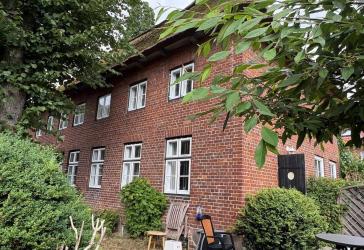 Charmantes Reetdachhaus in Timmendorf mit 2 Wohneinheiten