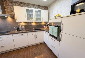 Geräumige 4–Zimmer Wohnung mit 110 m² in attraktiver Lage im Nürnberger Norden