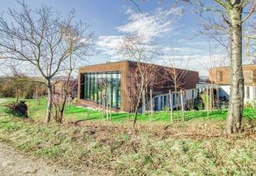 Erstklassige und repräsentative Büroflächen in einem architektonisch anspruchsvollen Bürogebäude!