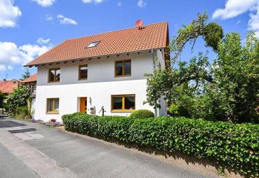 Großzügiges Einfamilienhaus mit Einliegerwohnung in Adenstedt (Sibbesse)