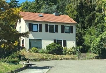 Freistehendes EFH in toller Lage von Saarbrücken