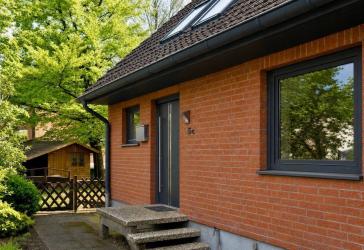 ERSTBEZUG nach Kernsanierung - Modernes Endreihenhaus