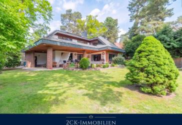 Voll unterkellerte Premium Villa mit Freiraum auf ca. 330m² plus Doppelgarage in Lichtenrade!