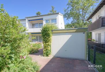 Baden-Baden-Lichtental | Familienfreundliches Reihenendhaus mit zwei Loggien, Garten und Einzelgarage in angenehmer Wohnlage und sofort bezugsfrei