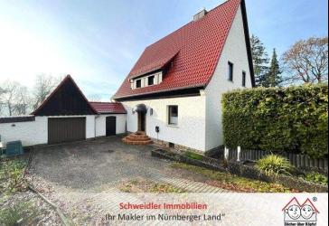 Großzügig Wohnen am Strengenberg - Einfamilienhaus mit Garage in Rückersdorf