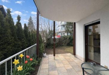 ERBPACHT BIS 2087: ZENTRAL MIT TERRASSE IN SEENÄHE