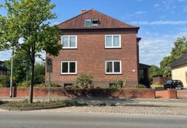 Stade-Innenstadtnah: 4-Zimmer-Wohnung mit Balkon
