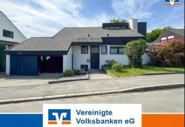 Familien aufgepasst! Freistehendes Einfamilienhaus mit Einliegerwohnung einer Terrasse auf großem Grundstück!