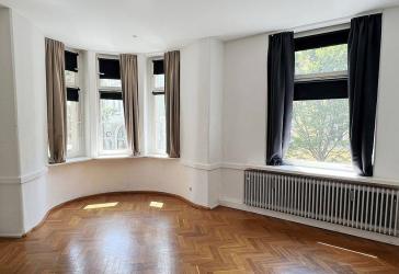 Altbaufreunde aufgepasst! 3-Zimmer-Altbauwohnung in zentraler Innenstadtlage