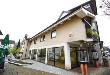 Gepflegtes Wohn- und Geschäftshaus im Zentrum von Wehr - KAPITALANLAGE
