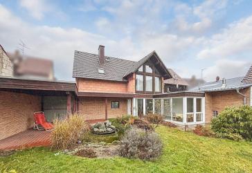 Wohnhaus mit Geschäft in Gedern
