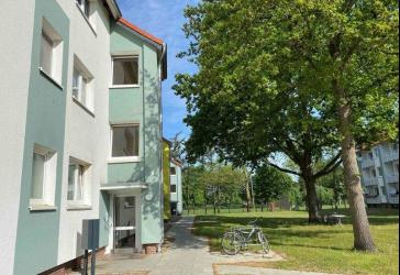 Helle 2-Zimmer-Wohnung mit Balkon