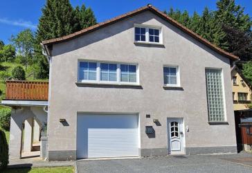 Attraktives Einfamilienhaus in Massivbauweise – modernisiert und sofort bezugsbereit in Föritztal OT Heinersdorf