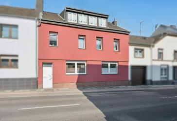 Eschweiler - 3-Parteienhaus mit vielfältigen Nutzungsmöglichkeiten und Ausbaupotenzial in Weisweiler