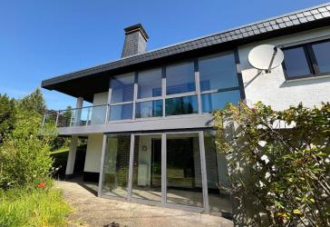 Provisionsfrei - Geräumiges Einfamilienhaus - Ruhiges Wohnen in Immenhausen