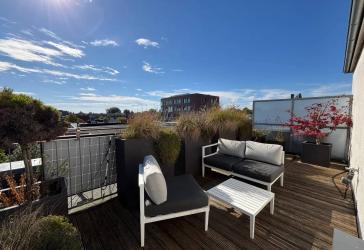 Provisionsfrei - Exklusive Endetagenwohnung mit eigener Dachterrasse & Balkon am Quartier 21!