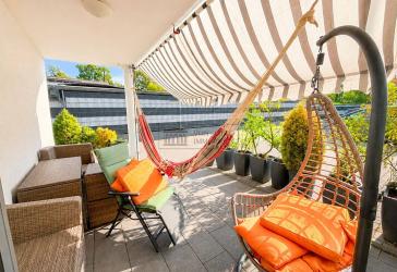 Direkt am Niehler Strand! Modern 4-Zimmer Wohnung mit separater Kellergeschosswohnung