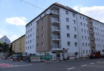 *NEUBAU* Exklusive 3-Zimmer-Erdgeschosswohnung mit Terrasse und Aufzug in 90763 Fürth