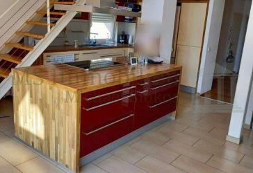 *** Charmante Maisonette-Dachgeschosswohnung mit Balkon + Garage + Außenstellplatz ***