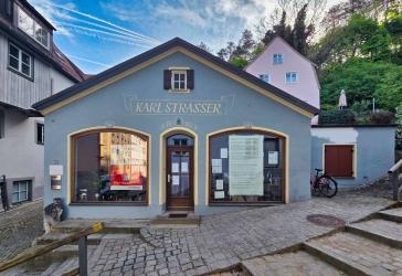 Historisches Altstadtensemble mit vermieteter Gewerbeeinheit & großem Wohnpotenzial