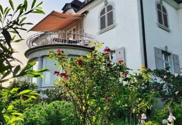 Außergewöhnliche 4-Zimmer-Wohnung mit besonderem Charakter in Gartenstadt-Villa