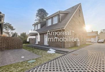 Neubau Erstbezug: Doppelhaus in Quickborn.