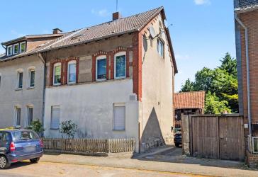 Großzügiges Ein- bis Zweifamilienhaus mit weitläufigem Garten in Königslutter am Elm