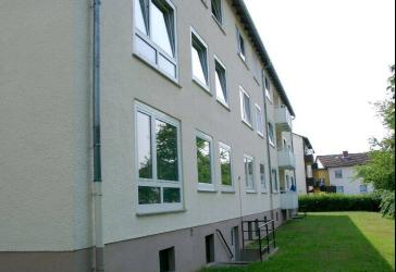 Praktische 4-Zimmer Wohnung mit neuen Bodenbelägen und Balkon zu vermieten