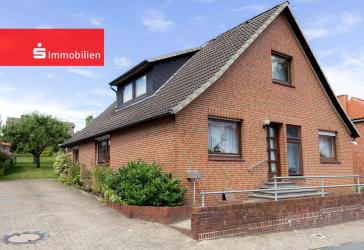 +++ Charmantes Wohnhaus mit Geschichte und kreativen Möglichkeiten in zentraler Lage +++