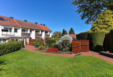 RMH mit Solar, Wintergarten, Sauna, Garage & Gartenparadies**