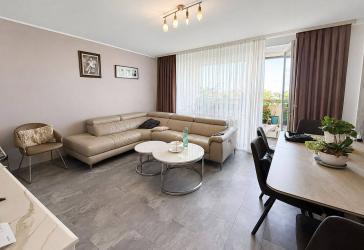 Wohnen mit Aussicht - großzügige 3-Zimmer-Wohnung in Köln-Weidenpesch