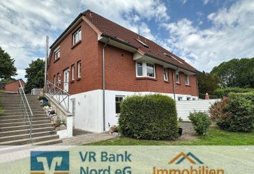 Großzügige Doppelhaushälfte mit Einliegerwohnung