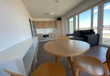 Möbliertes Penthouse-Apartment (2er-WG) im Campus Südbahnhof - NUR für Studenten, Praktikanten & Azubis
