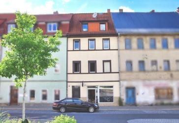 Top-Kapitalanlage - Vermietetes, zentrumsnahes Mehrfamilienhaus mit Gewerbeeinheit in Pößneck