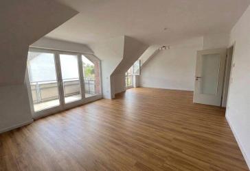 Penthouse-Maisonette der Extraklasse: Wohnen über zwei Ebenen mit 2 Balkonen und Aufzug