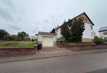 Zweifamilienhaus mit Garten und Garage in 66787 Wadgassen zu verkaufen
