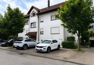 RESERVIERT - Top-gepfl. 3 1/2-Zi.-ETW im EG mit TG in zentraler Lage