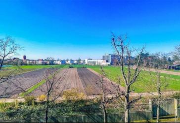 1.769,- pro QM- CA. 1.300 QM VILLENGRUNDSTÜCK mit Villa zum Modernisieren- vis a vis vom Park