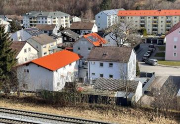 Großzügige 5‑Zimmer‑Wohnung nach aktuellem Wohnstandard mit EBK