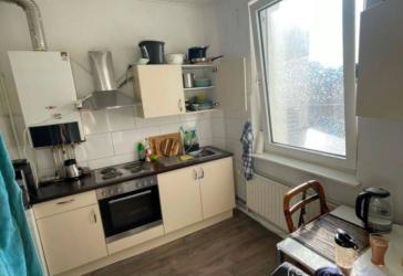 Walle, 3 Zi.-Whg. mit Laminat und Duschbad sowie Einbauküche