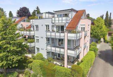 In ruhiger, sonniger und beliebter Wohnlage große 3,5 Zimmer Komfortwohnung - vermietet